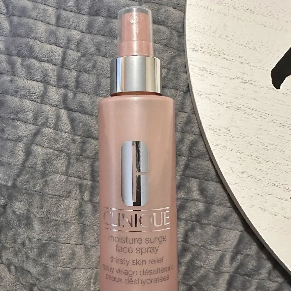 Clinique Moisture Surge Face Spray Thirsty Skin Relief – 4.2 oz New